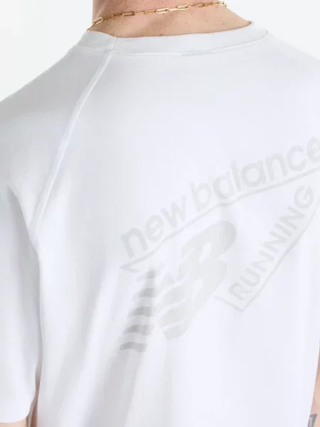 Футболка New Balance білий