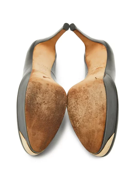 Platform talpú körömcipő Stuart Weitzman fekete