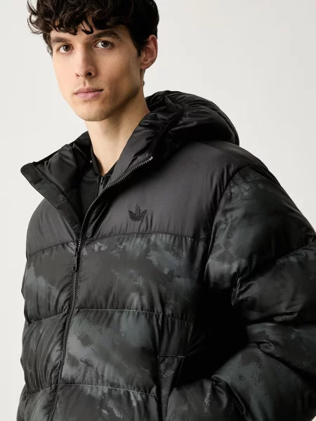 Adidas Originals стьобана куртка Camo Regen