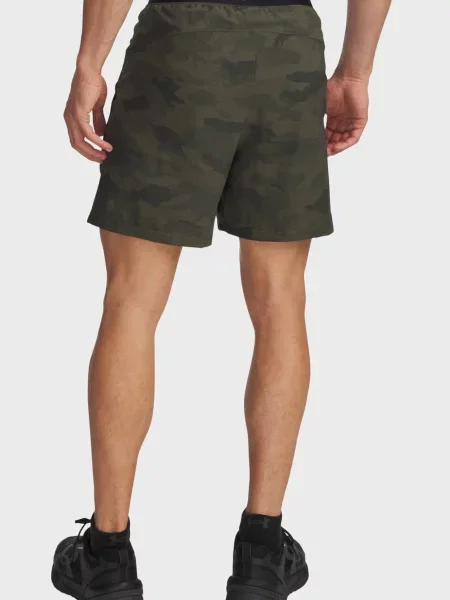 Камуфляжні шорти Under Armour оливкові