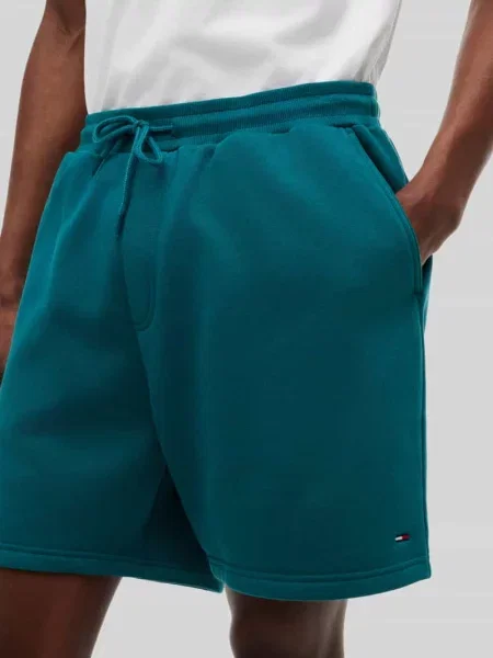 Bermudy o kroju relaxed fit z mieszanki bawełny z tunelem Tommy Jeans zielone