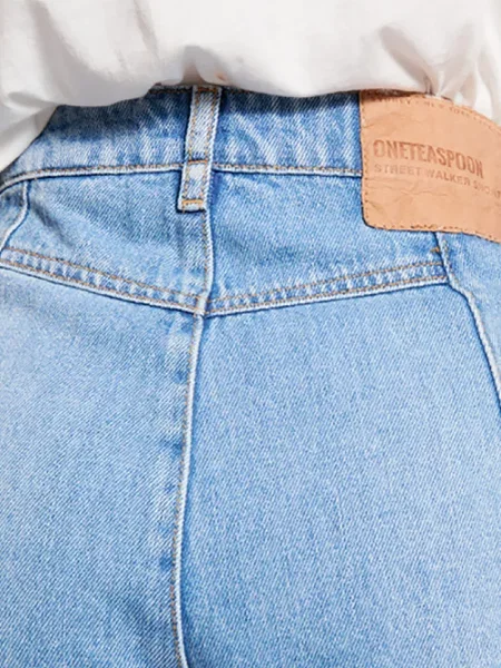 Pantaloni scurți din denim One Teaspoon cu talie înaltă albastru