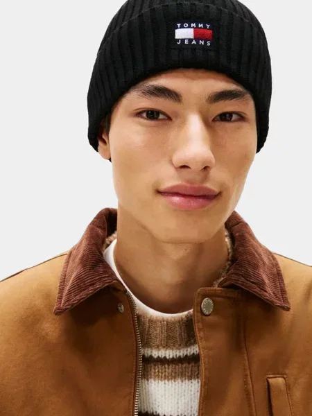 Шапка Tommy Jeans черная