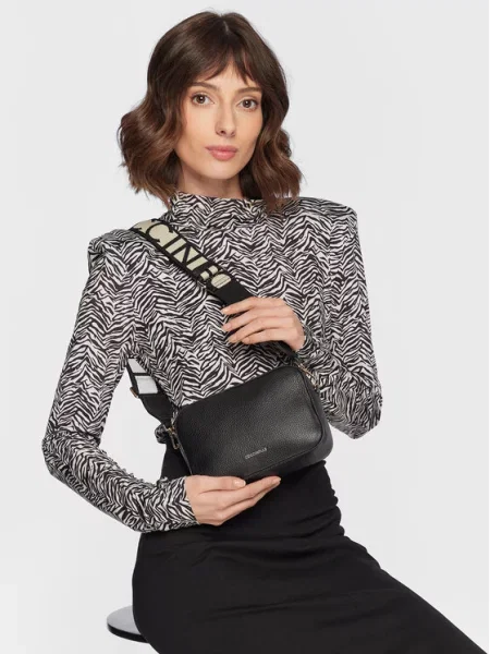 Torebka crossbody Coccinelle skórzana brązowa