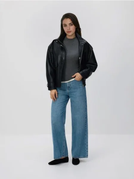 Reserved Tricou cu adaos de gri-închis gri