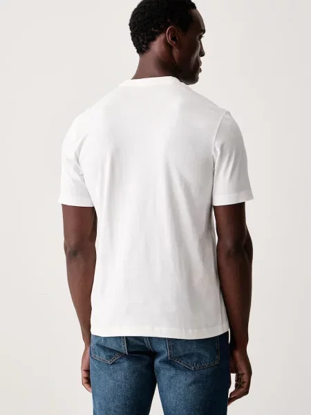 Blauer T-shirt biała