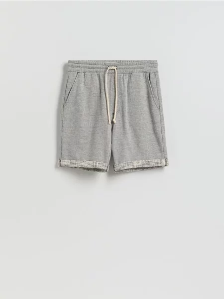 Reserved Pantaloni scurți regular gri-închis gri