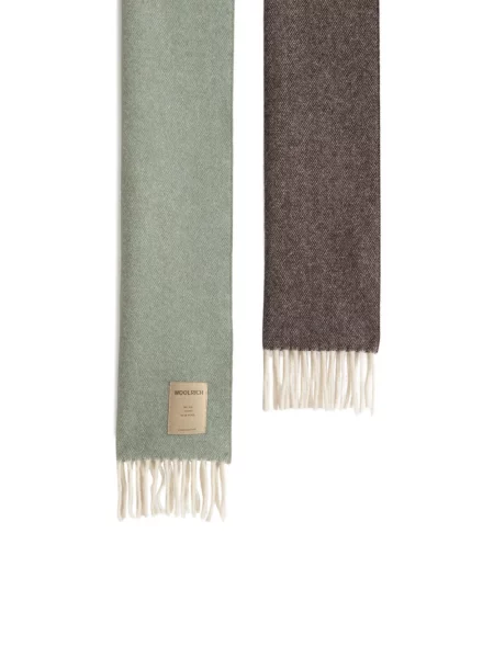 Fular Woolrich cu franjuri de lână verde