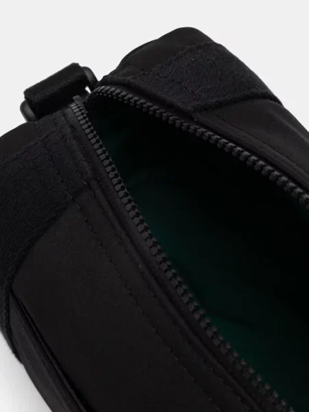 Táska Calvin Klein fekete