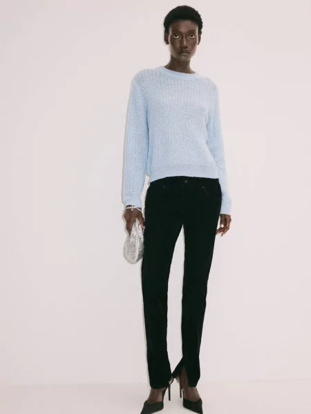 Sweter z ażurowej dzianiny w jodełkę Kobieta M MANGO błękitny