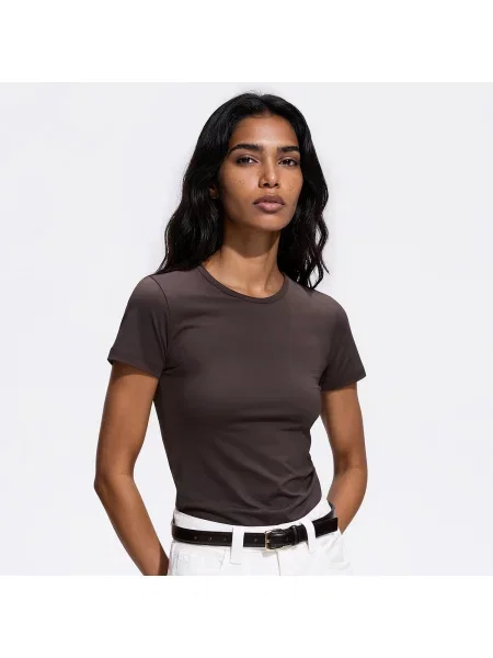 Reserved Tričko slim fit hnědá
