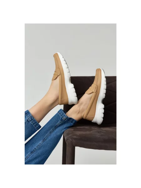 Лофери Estro бежеві