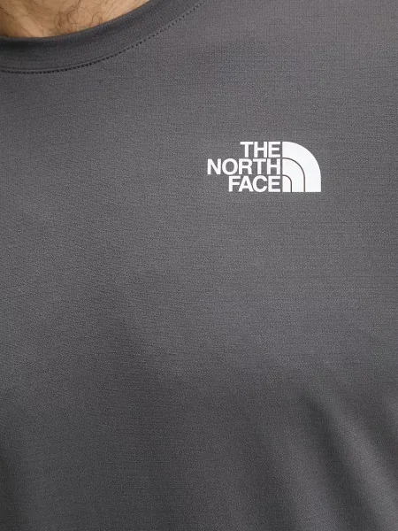 Футболка The North Face