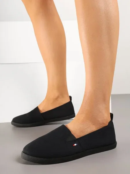 Teniși Aretela negri