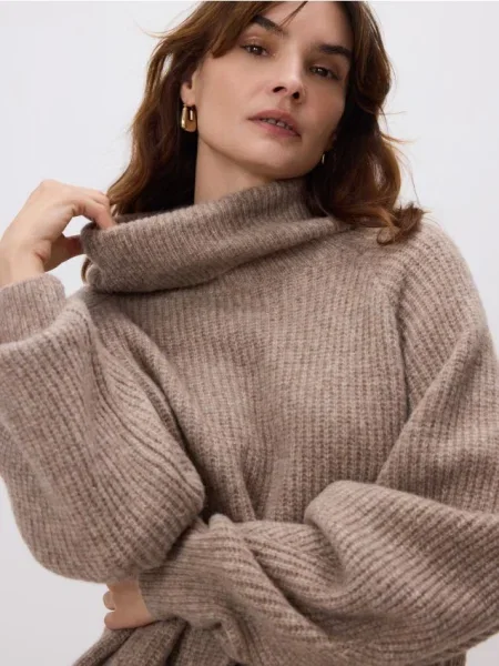 Reserved Sweter z wełną brązowy