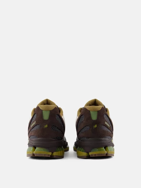 Кросівки New Balance коричневі