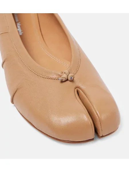 Balerini Maison Margiela din piele bej