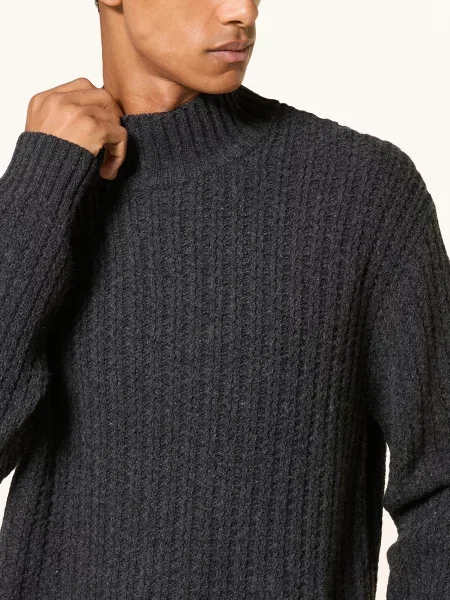 Closed Sweter grau