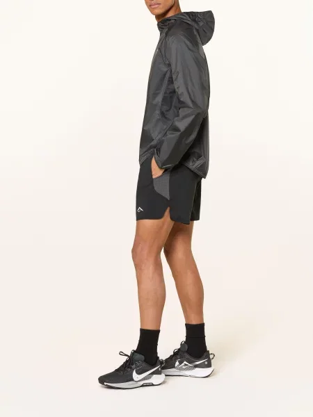 Nike Funkční Bunda Storm-Fit černá