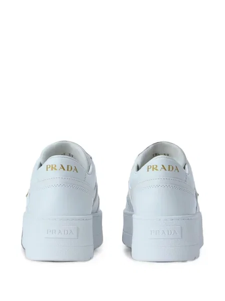 Sneakerși Prada din piele alb