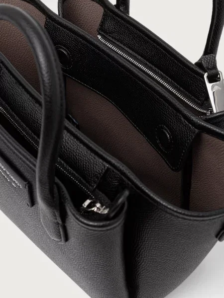Кожаная сумка через плечо Emporio Armani
