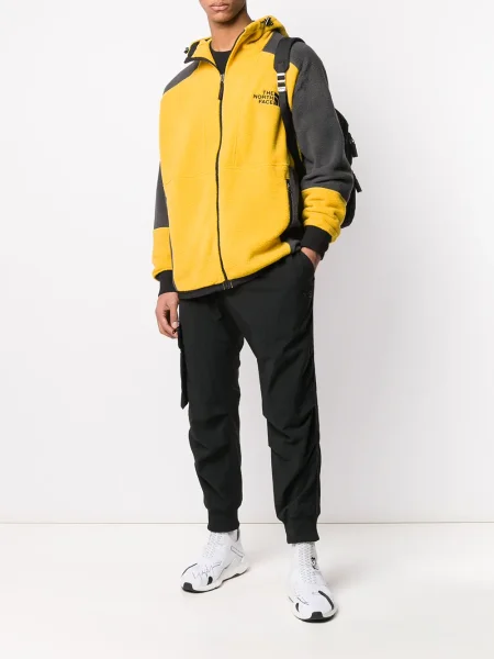 Geacă The North Face cu glugă galben