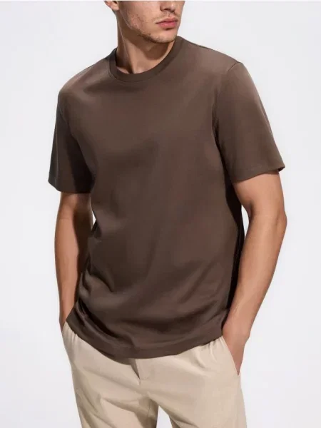 Reserved Футболка regular з мерсеризованою бавовною оливковий