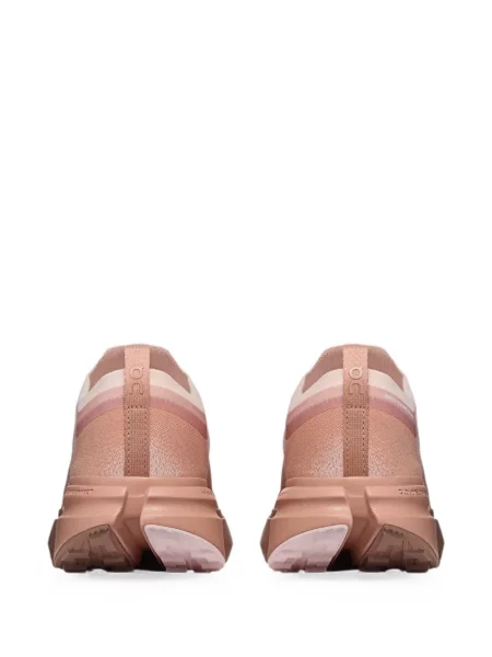 Sneakerși On roz