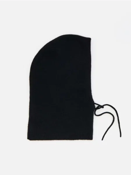 Căciulă Reserved de lână negru