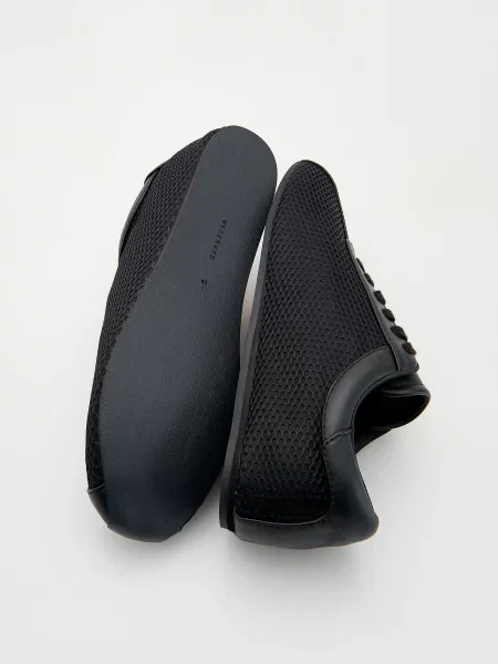 Кроссовки Reserved черные