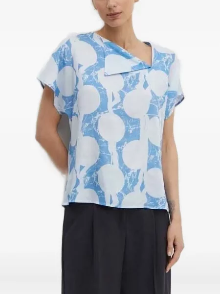 Bluză Tiger Of Sweden cu imagine cu imprimeu abstract scurtă albastru