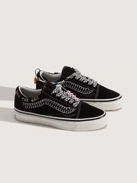 Obesek Vans črna