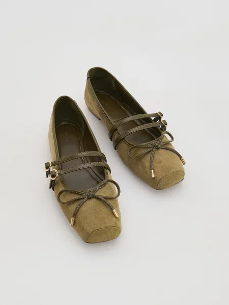 Балетки Reserved с ремешками