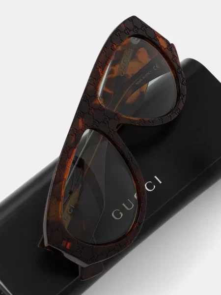 Солнцезащитные очки Gucci