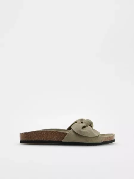 Шлепанцы Reserved с бантом зеленые