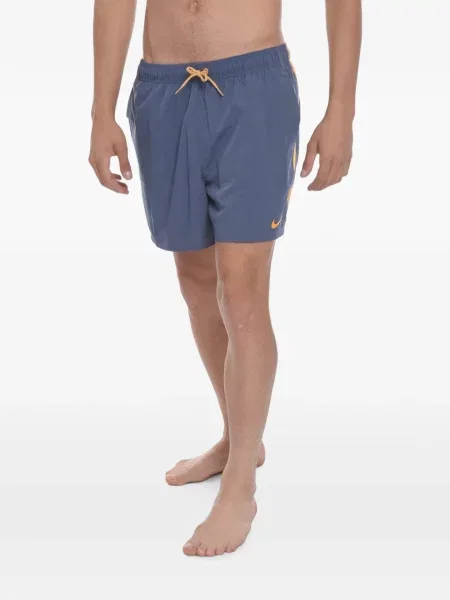 Scurt chiloți Nike cu imagine cu model floral negru