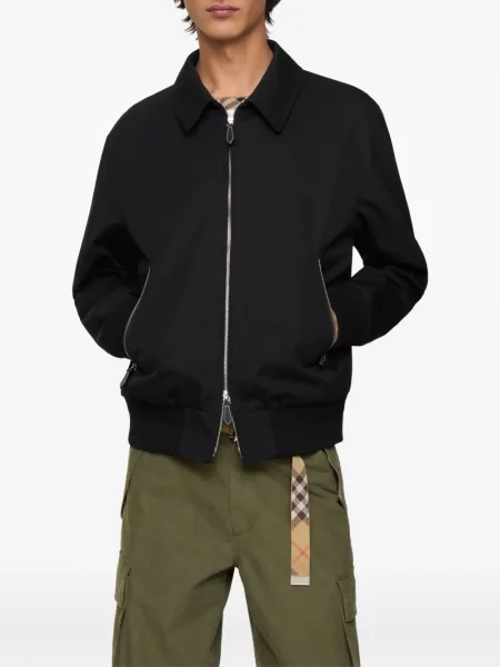 Яке тип бомбър Burberry черно