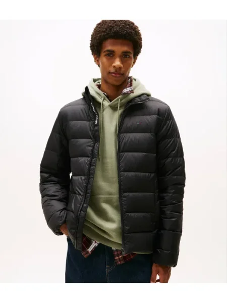 Tommy Jeans pehelydzseki férfi átmeneti fekete