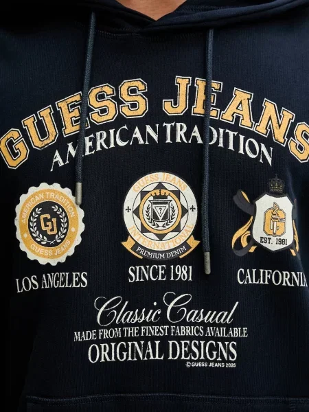 Свитер Guess Jeans с капюшоном с принтом синий