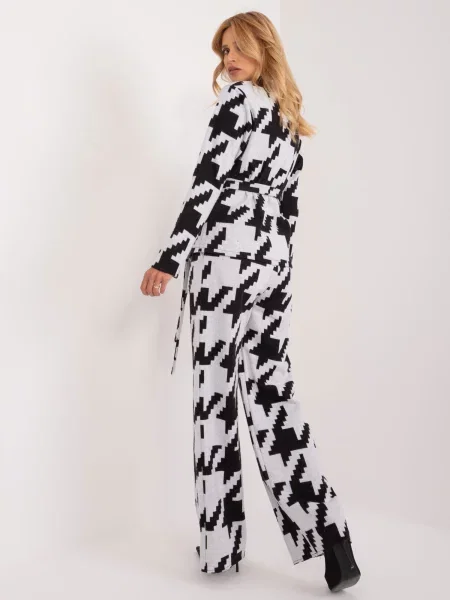 Casual hlače Fashionhunters črna