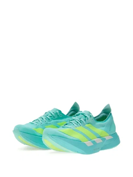 Pălărie Adidas cu dungi cu imagine de costum albastru