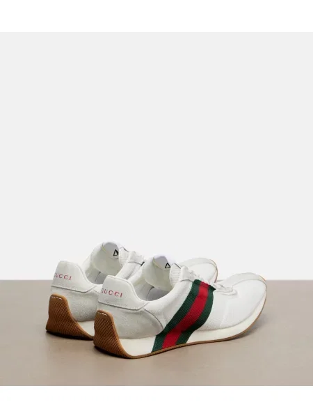 Sneakerși Gucci din piele de căprioară alb