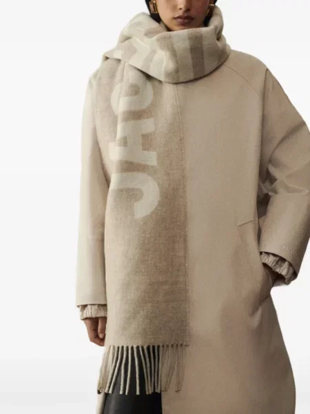 Fular Jacquemus cu franjuri
