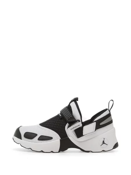 Sneakerși Jordan alb