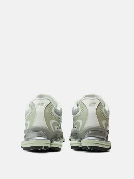 Кроссовки New Balance зеленые