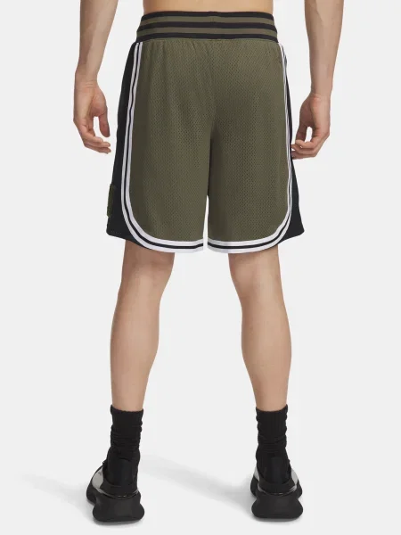 Krátke šortky Under Armour čierna