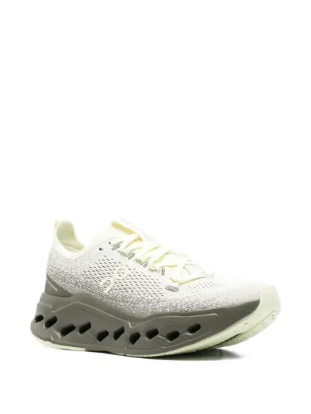 Sneakerși On galben