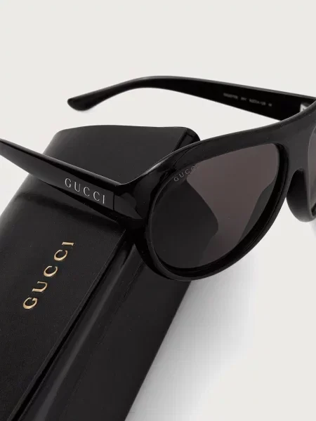 Солнцезащитные очки Gucci