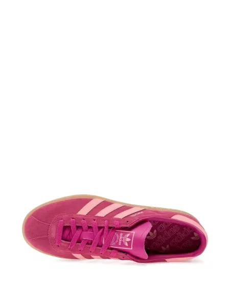 Sneakerși Adidas din piele de căprioară cu dungi roz