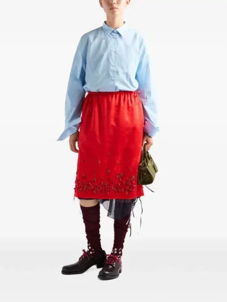 Fustă Prada cu broderie din satin roșu